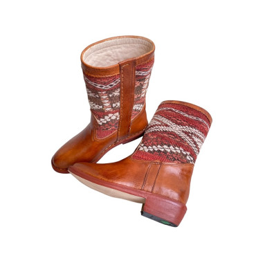 Bottes Femme en Cuir et Kilim – Élégance Artisanale Unique